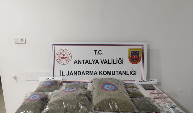 Antalya'da zehir tacirlerine büyük operasyon!