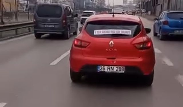 Eşinden boşandı, göbek atıp oynamadığı kaldı!