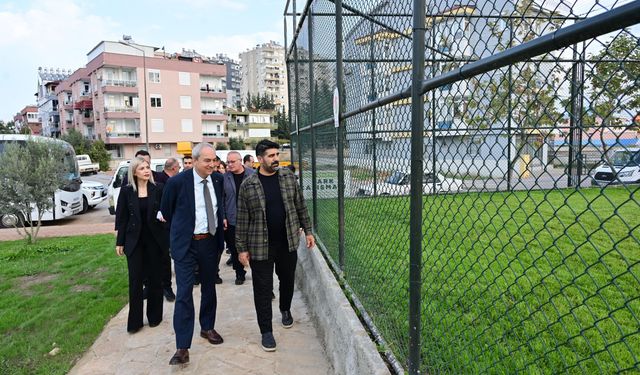 Çocukların isteği gerçek oldu: Kepez’e yeni çim futbol sahası