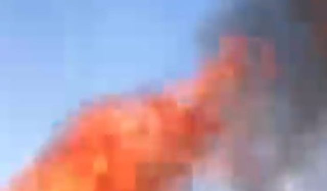 5 çocuk babası belediye binası önünde kendini yaktı!