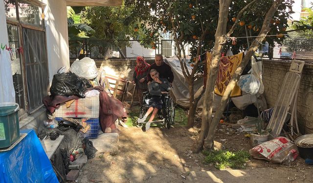 İyi insanlar hala var! Engelli üvey oğlu için hamallık yaptı, evine raylı sistem kurdu!