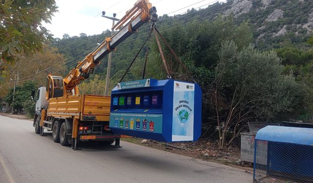 Kemer Belediyesi’nden iki yeni mobil atık merkezi