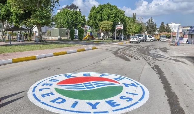 Kepez’de alt yapı patlak verdi: Vatandaş böyle isyan etti