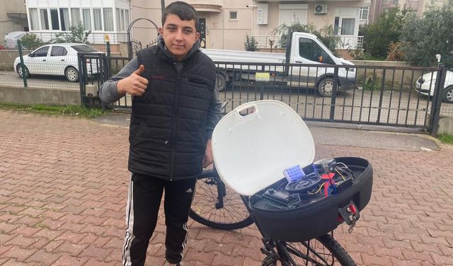 Serik’te özel bireyli öğrenciye öğretmenlerinden müzik seti hediyesi