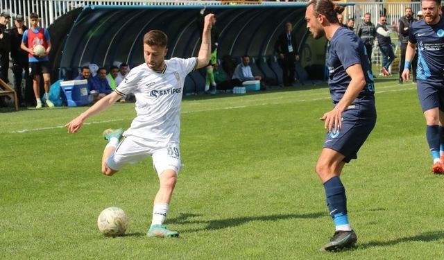 Ünlü futbolcudan acı haber! Silahlı saldırıya uğradı, hayatını kaybetti!