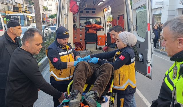 Yaşlı adama otomobil çarptı, vatandaşlar yardım için seferber oldu!