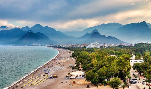 Hafta sonu Antalya'da hava nasıl olacak: İşte 25 Nisan Cumartesi için veriler...