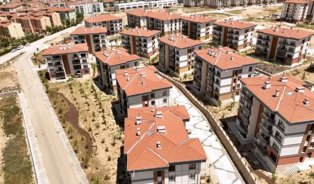 Bakan Kurum açıkladı: 120 bini aşkın TOKİ sahibi oldu