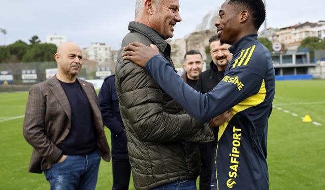 Anthony Musaba Fenerbahçe’de ilk antrenmanına çıktı