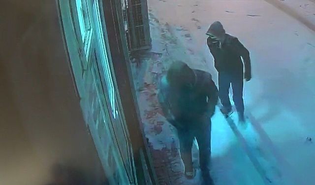 Eşinin ölümünden sonra yanında taşıdığı birikimini iş yerinde hırsızlara kaptırdı