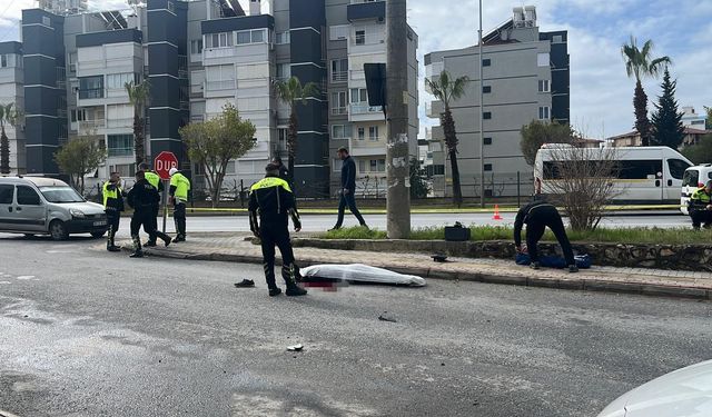 Hafif ticari araçla motosiklet çarpıştı: 1 kişi yaralandı