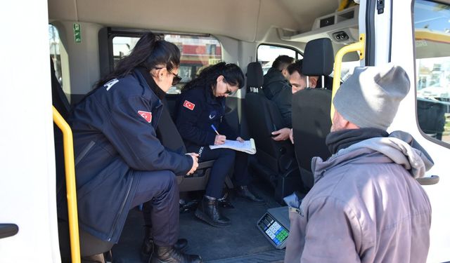 Kepez’de seyyar satıcı ve dilencilere denetim