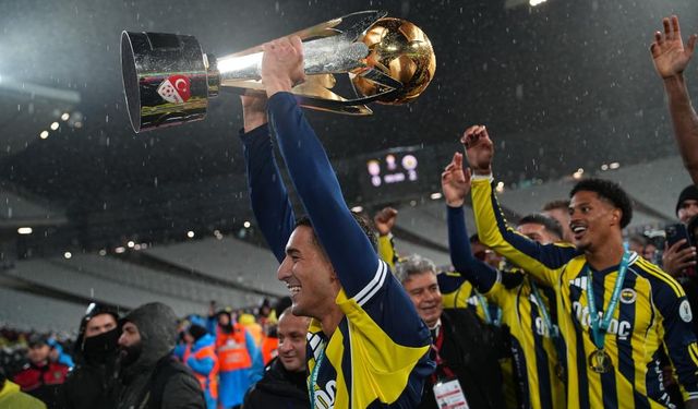 Sarı-Lacivertliler Süper Kupa’yı kazandı, yönetim futbolcuları primle ödüllendirilecek