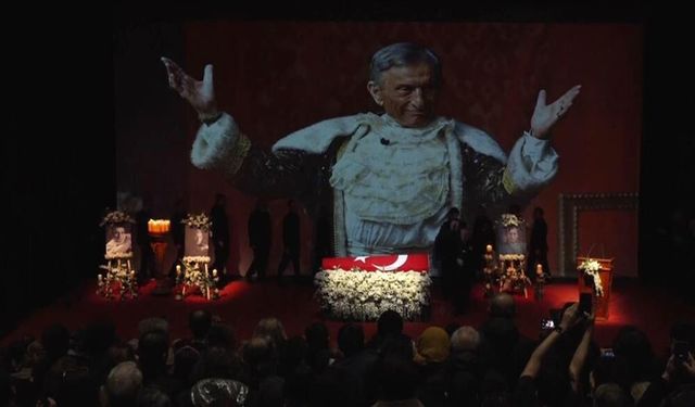 Türk tiyatrosunun duayen ismi Haldun Dormen için cenaze töreni düzenlendi