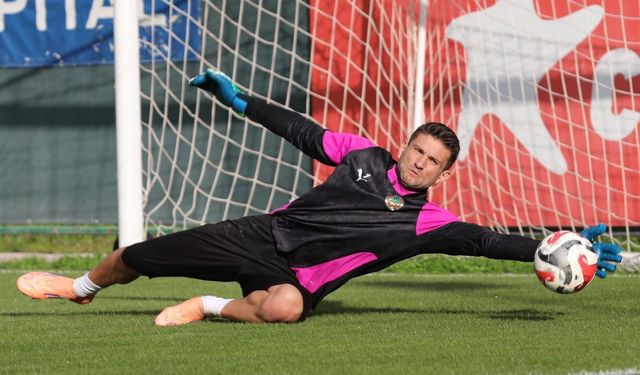 Alanyaspor, Galatasaray deplasmanı için sahaya indi