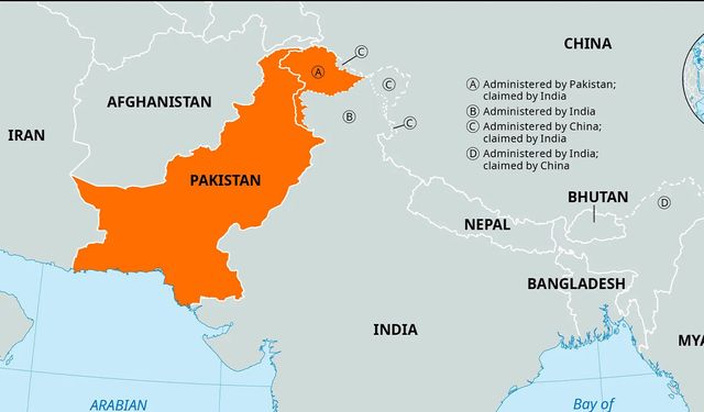 Camiye bombalı saldırı: 10 ölü 80 yaralı