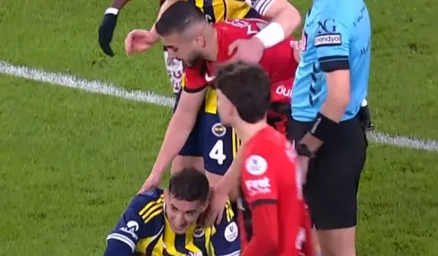 Fenerbahçe-Gençlerbirliği maçında centilmen davranış: Topu rakibine bıraktı