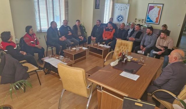 Gazipaşa’da kasaplara bilgilendirme toplantısı