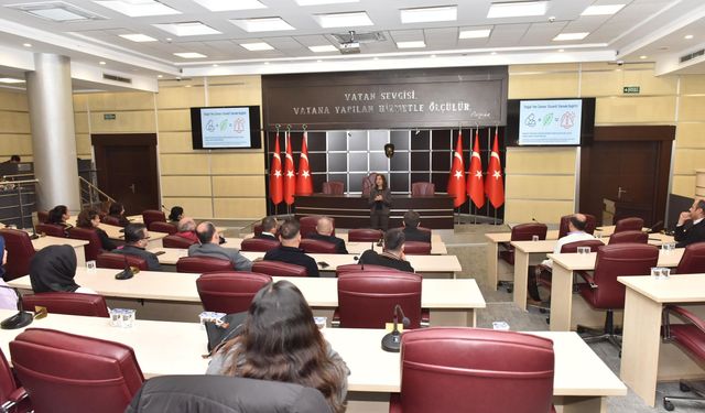 Kepez’de yaşlı dostu hizmet için önemli adım: Akılcı ilaç eğitimi