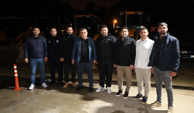 Yağış uyarısının ardından Başkan Yıldırım: “Vatandaş rahat uyusun, biz uyumuyoruz”