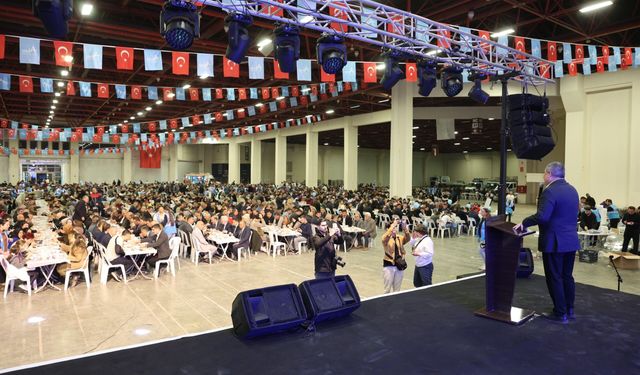 Aksu’da Ramazan etkinliği: Protokol ve vatandaşlar aynı sofrada buluştu