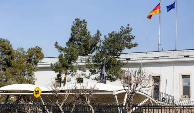 Almanya, Tahran Büyükelçiliğini tahliye etti