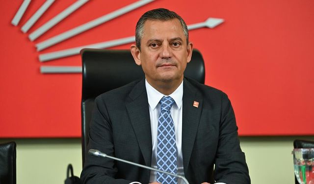 Özgür Özel CHP'nin Grup Başkanı oldu