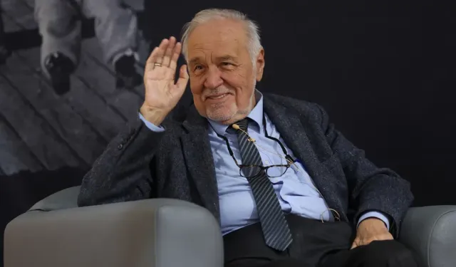 İlber Ortaylı'nın cenaze programı netleşti: Padişahla yan yana gömülecek