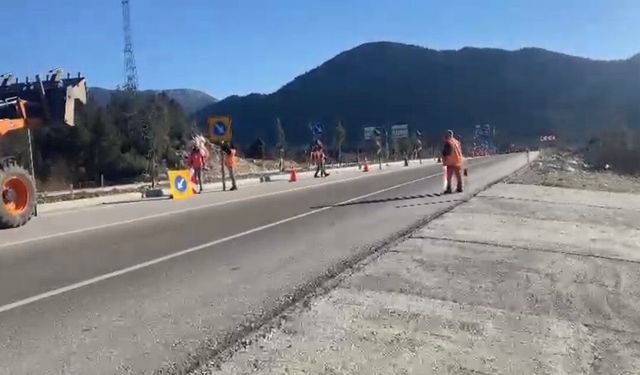 Sular çekildi, Antalya-Konya kara yolu ulaşıma açıldı