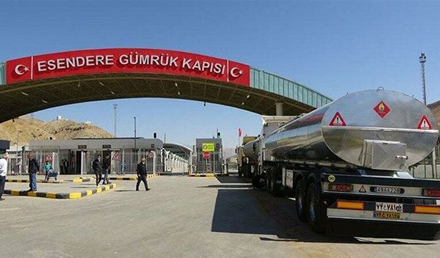 Türkiye-İran sınır kapılarında yolcu geçişleri durduruldu