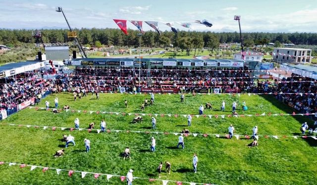 12 yıl aranın ardından Kepez’de yağlı güreş coşkusu
