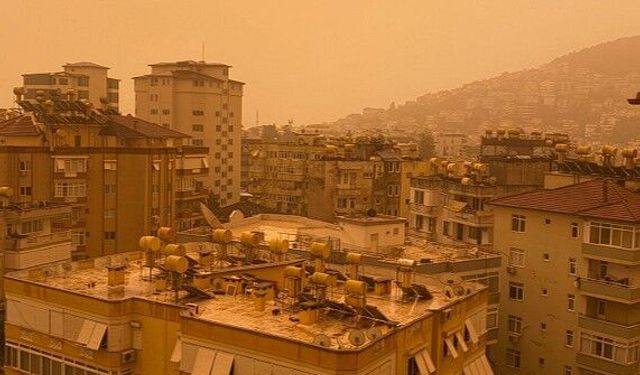 Girit’ten geldi, Alanya’yı esir aldı: Gökten çamur yağdı