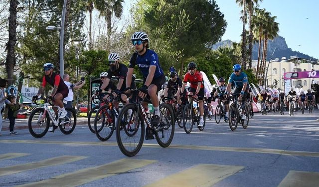 Gran Fondo yarışı başladı: 15 ülkeden katılım sağlandı