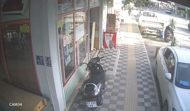 Güpegündüz hırsızlık! Rahatlığı pes dedirtti!