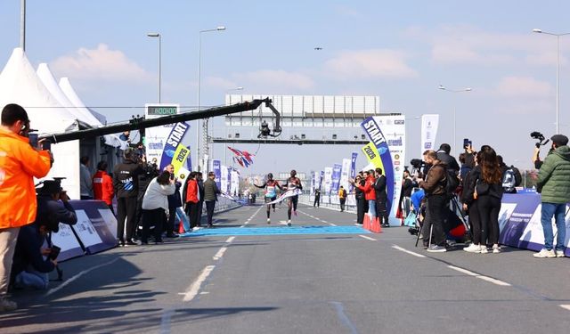İstanbul Yarı Maratonu’nda Türkiye şampiyonu Ali Kaya