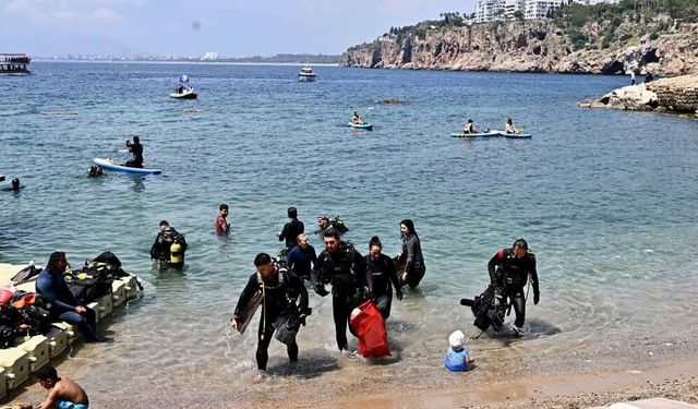 Mermerli Plajı’nda çıkanlar şoke etti: Ne ararsan var!