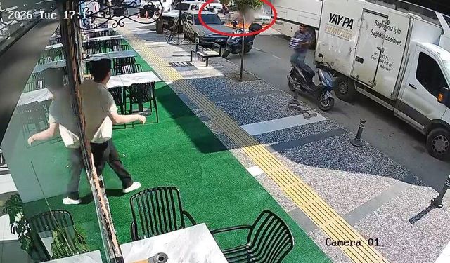 Araç aniden alev aldı, sürücü neye uğradığını şaşırdı!