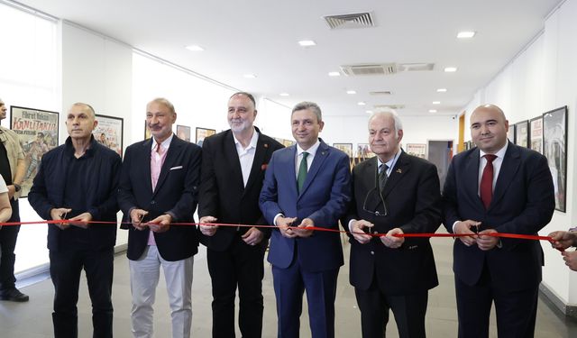 Antalya’da Yeşilçam Afişleri Sergisi nostalji rüzgarı estirdi