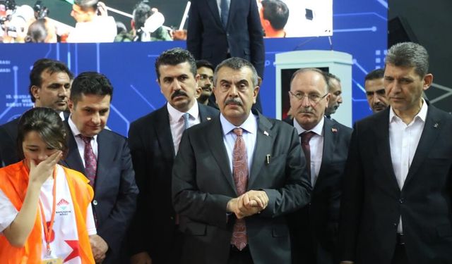 Bakan Tekin: “Mesleki eğitim yeniden güç kazanıyor”