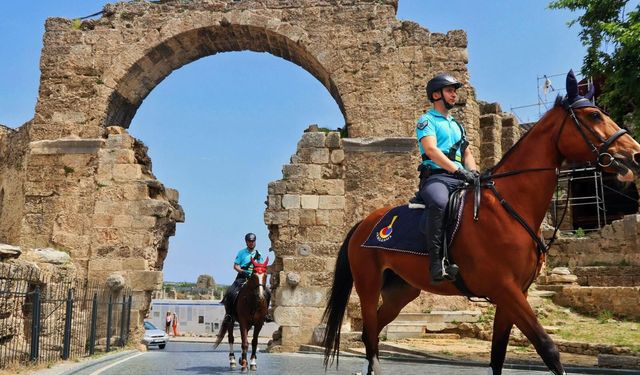 Atlı Jandarma Timleri Side Antik Kenti’nde göreve başladı