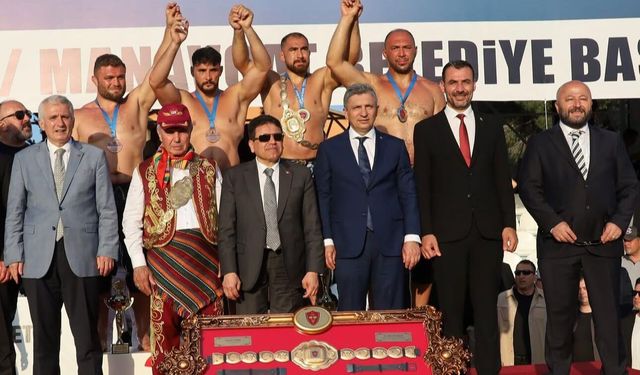 Pehlivanlar başkanlıkta: Ali Gürbüz ve Durmuş kardeşlerden çifte gurur