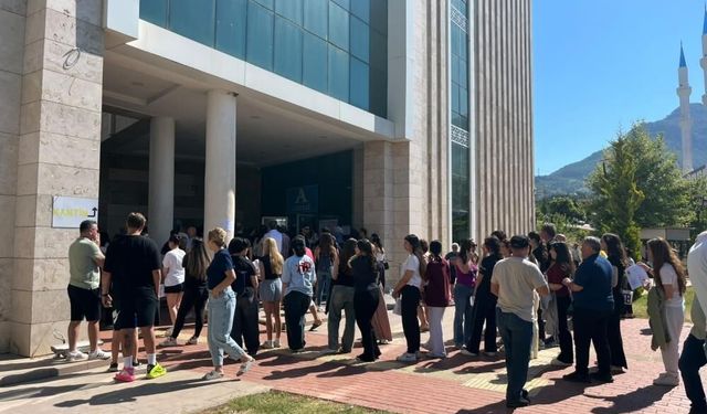 Alanya’da 5 bin 994 aday AYT için ter döktü