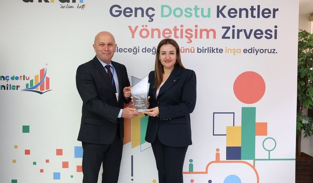 Antalya’nın gençlik çalışmaları ödülle taçlandı