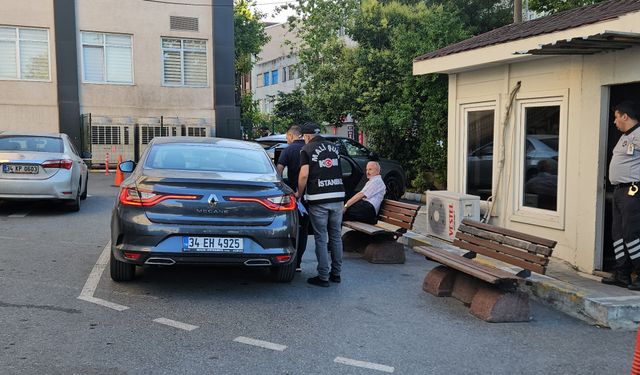 Beylikdüzü Belediyesi'ne operasyon: 27 gözaltı