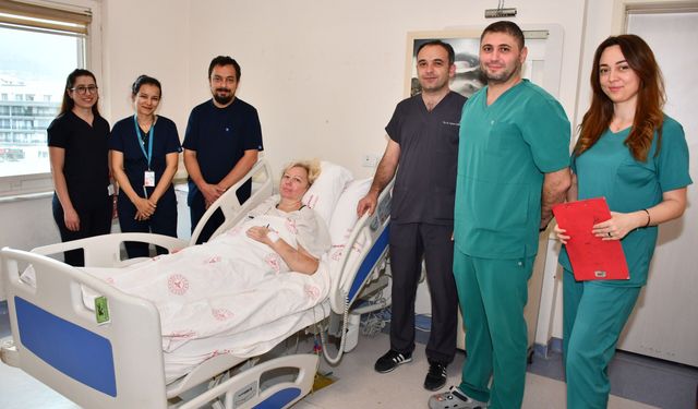 Hastanede hayatının şokunu yaşadı: 12 kiloluk kitle çıkarıldı