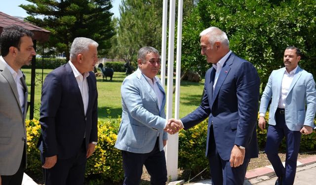 Bakan Ersoy Serik ve Aksu’da devam eden yatırımları değerlendirdi