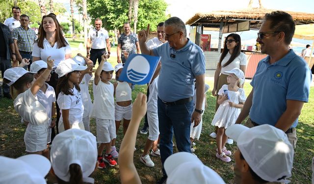 Kemer’de mavi bayrak gururu