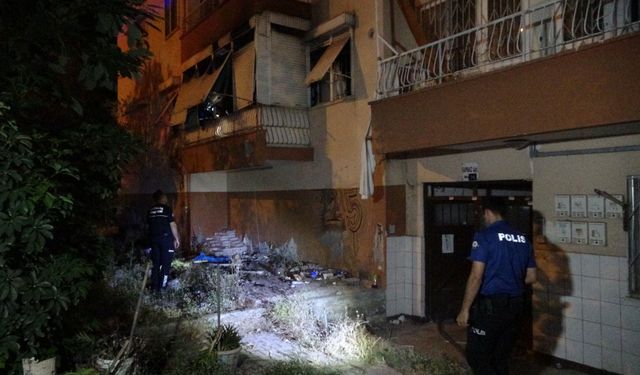 Muratpaşa'da korutan yangın: Mahalleli sokağa döküldü