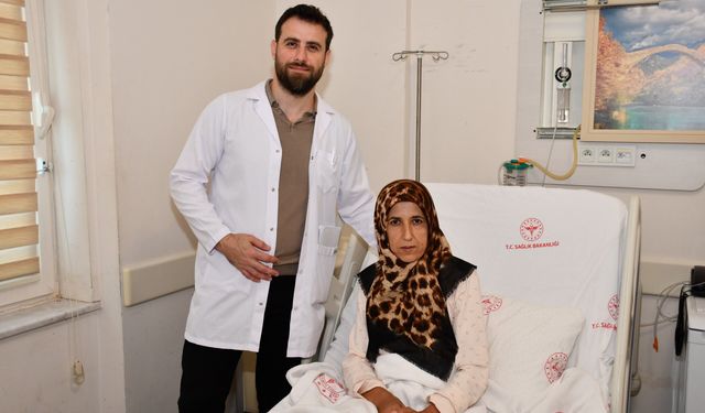Alanya Eğitim ve Araştırma Hastanesi’nde tarihi operasyon! 46 yaşındaki hasta iyileşti