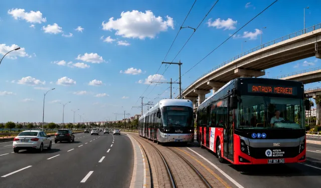 Antalya’da tramvay seferlerinde sorunlar peş peşe geliyor! Şimdi de kaza engeli